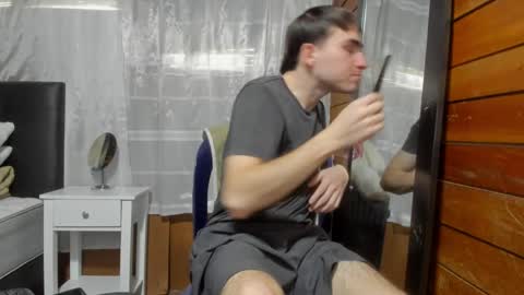 Snapshot of arongfranco chatting on 02.08.25 Aron G Franco online show from 02.08.25