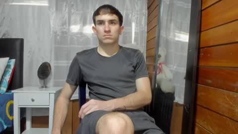 Snapshot of arongfranco chatting on 02.11.25 Aron G Franco online show from 02.11.25