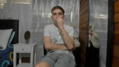 Snapshot of arongfranco chatting on 03.12.25 Aron G Franco online show from 03.12.25