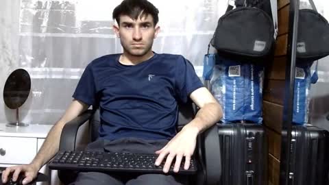 Snapshot of arongfranco chatting on 10.01.25 Aron G Franco online show from 10.01.25