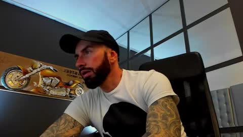 AronGrant online show from 04.06.26