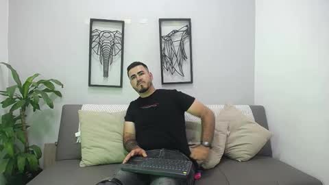 aronhilton online show from 01.13.26