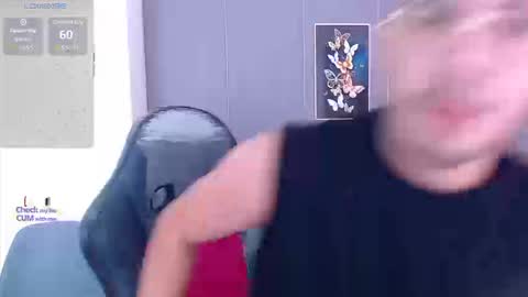 Snapshot of arontrey21_ chatting on 09.16.25 Adrian online show from 09.16.25