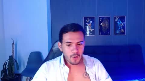 Snapshot of arontrey21_ chatting on 10.09.25 Adrian online show from 10.09.25