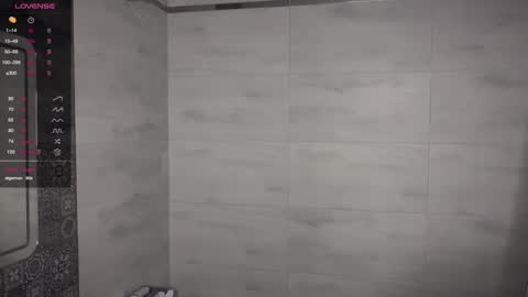 Aron and Phil solo online show from 01.11.25