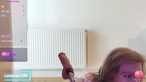 Arra Sun online show from 02.25.25