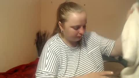 Snapshot of arriana98 chatting on 06.20.26 Arriana online show from 06.20.26