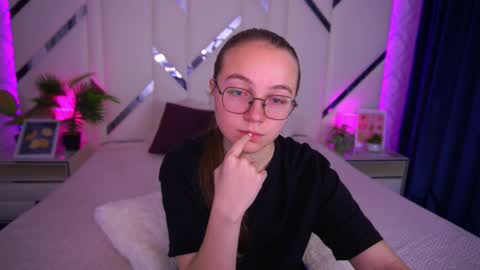 arrinawair online show from 10.16.25