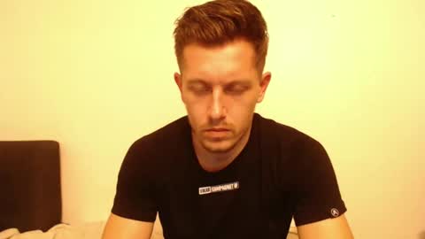 arromwilliam90 online show from 12.08.24