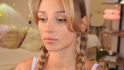 Snapshot of artease chatting on 12.07.24 Arti Next Streams - online show from 12.07.24