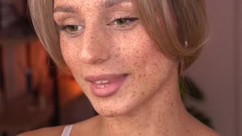 Snapshot of artease chatting on 02.22.25 Arti Next Streams - online show from 02.22.25