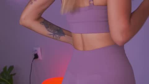 Snapshot of artease chatting on 09.14.25 Arti Next Streams - online show from 09.14.25