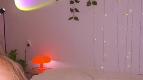 Snapshot of artease chatting on 09.19.25 Arti Next Streams - online show from 09.19.25