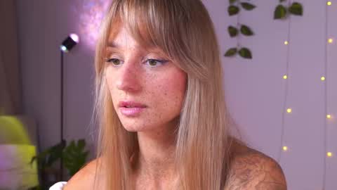 Snapshot of artease chatting on 10.04.25 Arti Next Streams - online show from 10.04.25