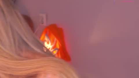 Snapshot of artease chatting on 11.16.25 Arti Next Streams - online show from 11.16.25