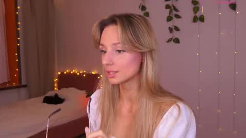 Snapshot of artease chatting on 12.05.25 Arti Next Streams - online show from 12.05.25