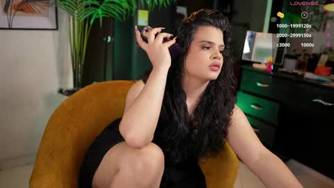 Snapshot of artechloe chatting on 12.11.24 Chloe online show from 12.11.24