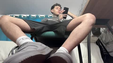 Snapshot of arteemiis chatting on 01.14.25 online show from 01.14.25