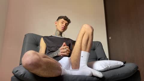 Snapshot of arteemiis chatting on 03.06.25 online show from 03.06.25