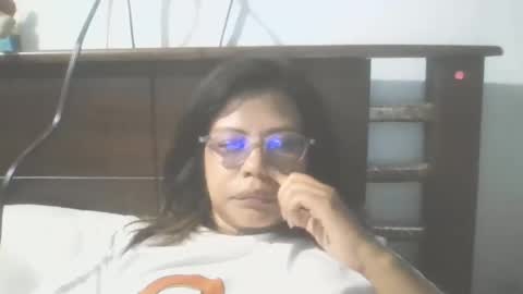 Snapshot of artemis951223 chatting on 02.01.25 Artemis online show from 02.01.25
