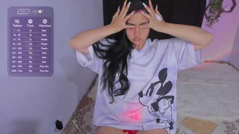 Snapshot of artemis_020 chatting on 01.08.25 FENIX online show from 01.08.25