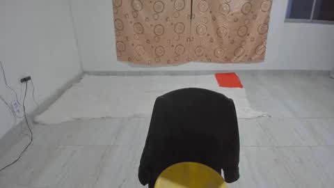 Snapshot of artemis_020 chatting on 02.23.25 FENIX online show from 02.23.25