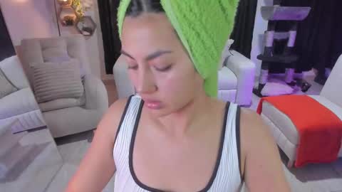 Snapshot of artemis_020 chatting on 11.15.25 FENIX online show from 11.15.25