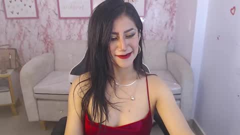 Snapshot of artemisa_ch1 chatting on 01.18.25 ARTEMISA online show from 01.18.25