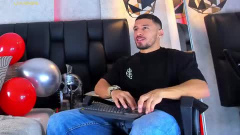 Arthur online show from 02.16.25