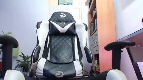 Artie online show from 04.20.26