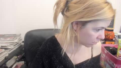 MIA online show from 03.31.26