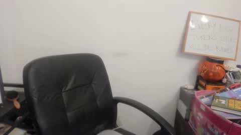 MIA online show from 04.13.26