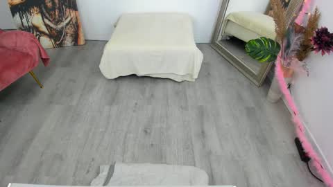 Snapshot of arya_lexa chatting on 11.24.25 Arya online show from 11.24.25