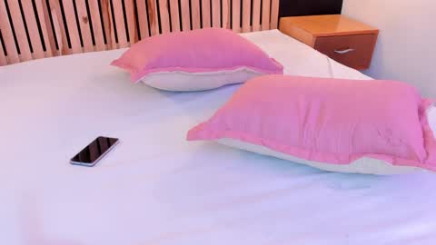 Snapshot of arya_nahalii chatting on 01.14.25 Ana online show from 01.14.25