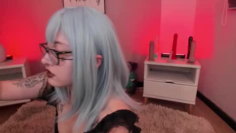 Snapshot of asami_chieko_ chatting on 10.15.25 Asami online show from 10.15.25