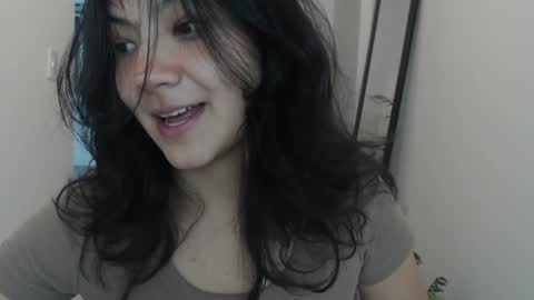 Snapshot of asaray_t chatting on 03.05.26 Saray online show from 03.05.26