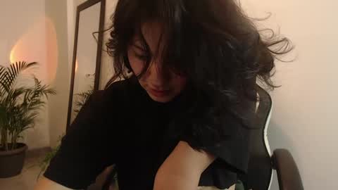 Snapshot of asaray_t chatting on 05.30.26 Saray online show from 05.30.26