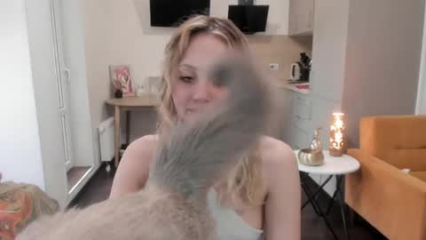 Ashley but u can call me Ash  im living with neighbor we just friends pls dont ask we not couple online show from 04.05.26