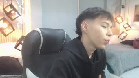 Snapshot of ash_kai chatting on 07.26.26 ash_kai online show from 07.26.26