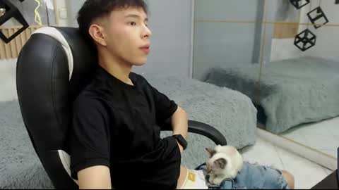 Snapshot of ash_kai chatting on 07.31.26 ash_kai online show from 07.31.26