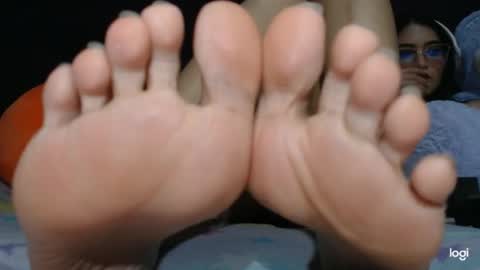 Snapshot of ash_nicefeet chatting on 04.19.26 ashley online show from 04.19.26