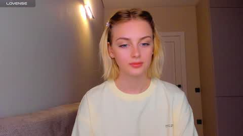 Snapshot of ashbunny_ chatting on 12.07.24 your pretty Ashley online show from 12.07.24