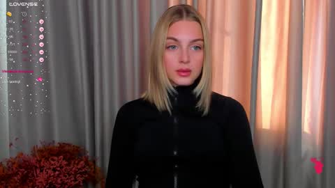 Snapshot of ashbunny_ chatting on 09.14.25 your pretty Ashley online show from 09.14.25