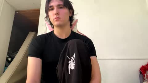 Snapshot of ashbuyersss chatting on 02.05.25 ashbuyersss online show from 02.05.25