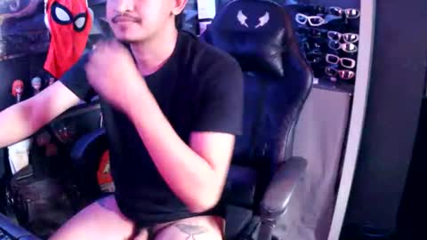 Ash Cross online show from 12.04.25