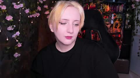 Snapshot of asheluck chatting on 06.10.26 AshleyAshe online show from 06.10.26