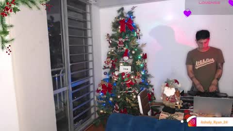 Ashley And Ryan  online show from 12.17.25