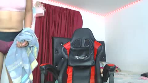 ashelyhots9inches online show from 02.14.26