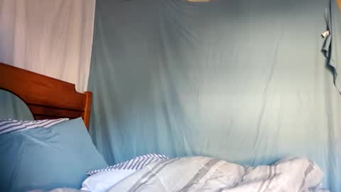 Snapshot of ashelynngrey1986 chatting on 10.22.25 Ashelynn Grey online show from 10.22.25