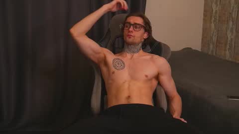 Snapshot of asher_88 chatting on 02.01.26 Jerk Machine online show from 02.01.26